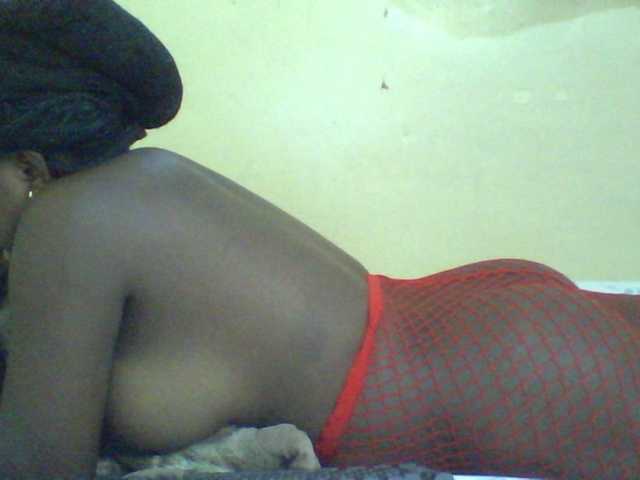 Cute-Divah, live now on BongaCams