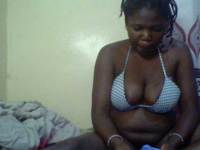 Cute-Divah live cam on BongaCams