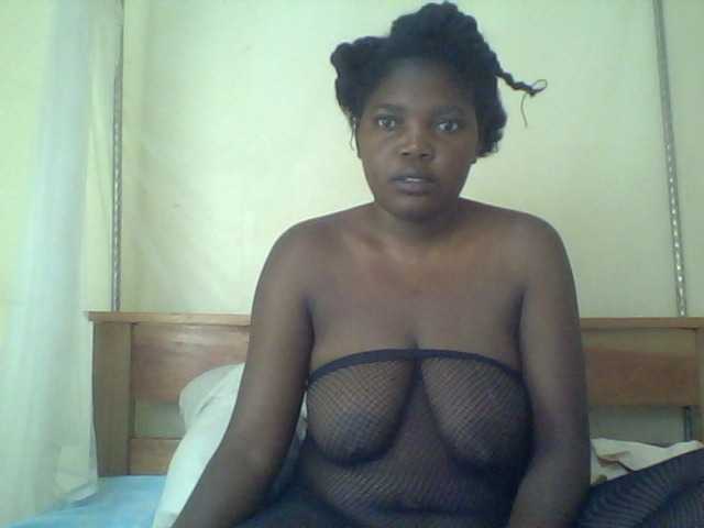 Cute-Divah live cam on BongaCams