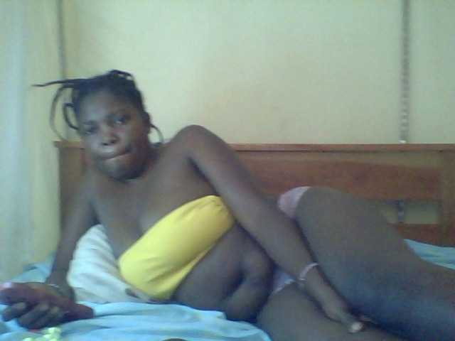 Cute-Divah live cam on BongaCams