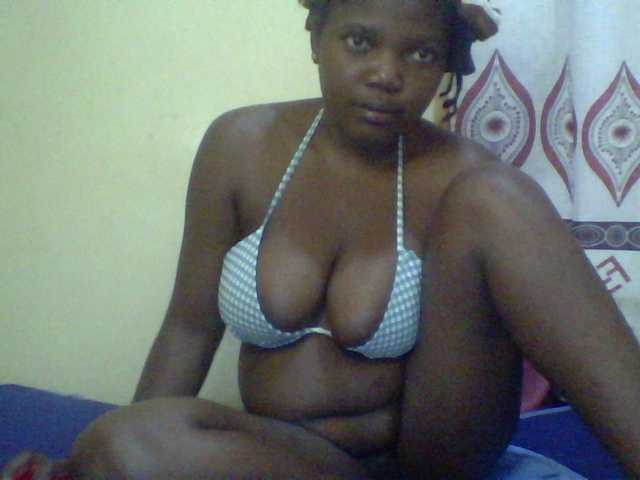 Cute-Divah live cam on BongaCams