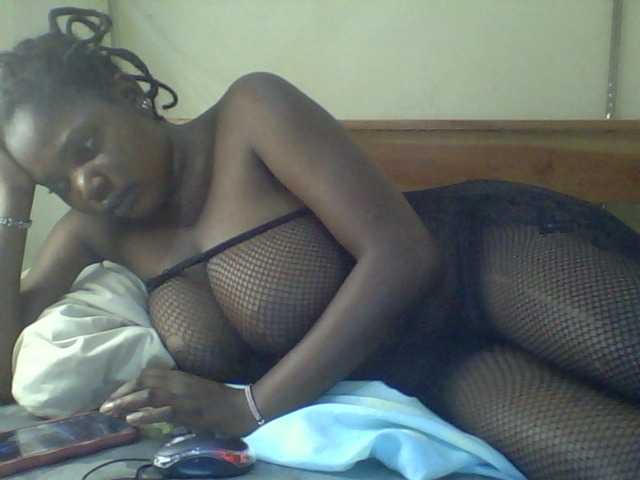 Cute-Divah live cam on BongaCams
