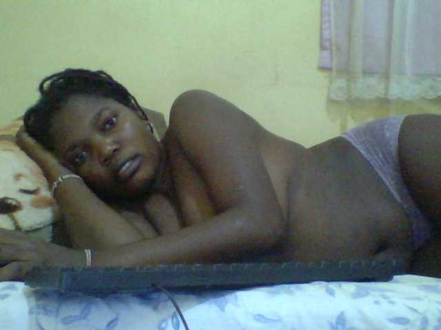 Cute-Divah live cam on BongaCams