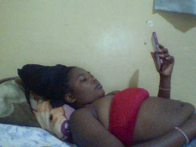 Cute-Divah live cam on BongaCams