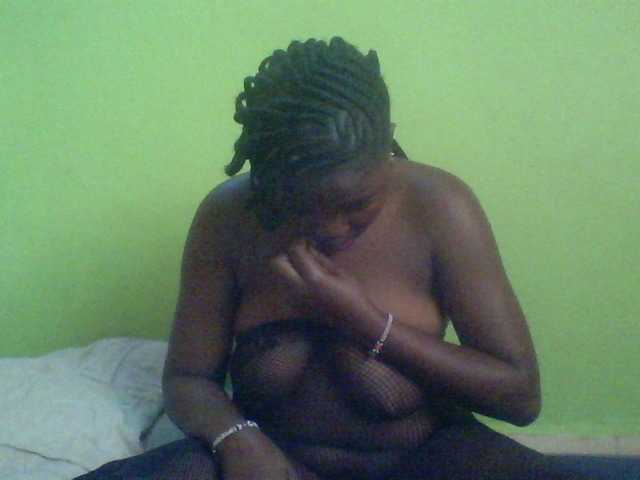 Cute-Divah live cam on BongaCams