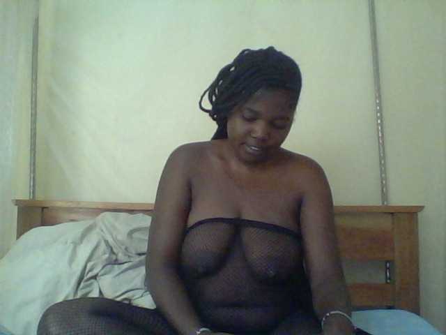 Cute-Divah live cam on BongaCams