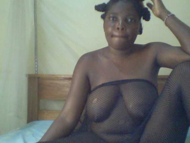 Cute-Divah live cam on BongaCams