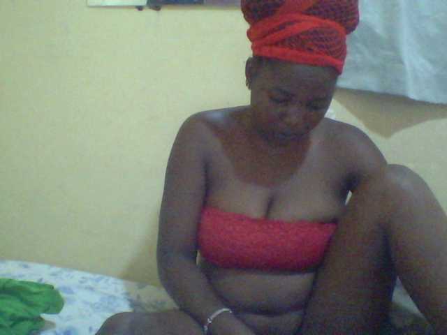 Cute-Divah webcam model
