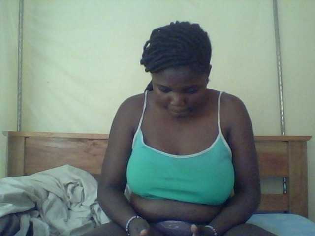 Cute-Divah live cam on BongaCams
