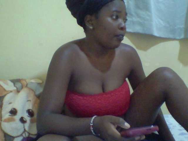Cute-Divah live cam on BongaCams