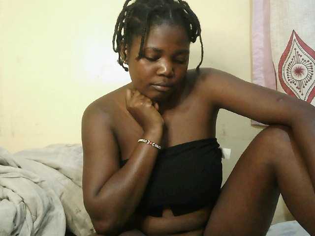 Cute-Divah live cam on BongaCams