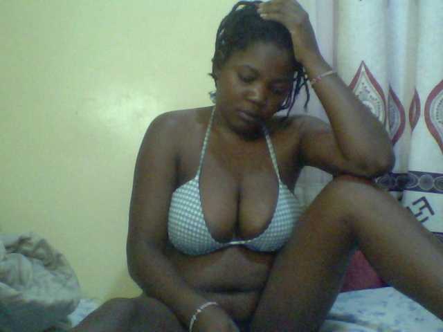 Cute-Divah live cam on BongaCams
