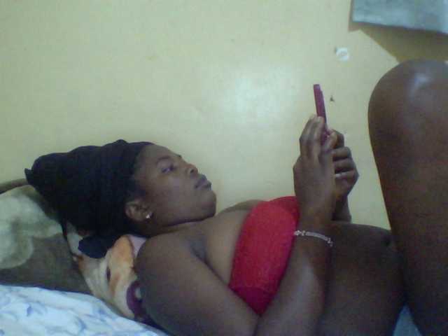Cute-Divah live cam on BongaCams