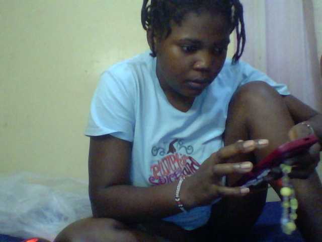 Cute-Divah live cam on BongaCams