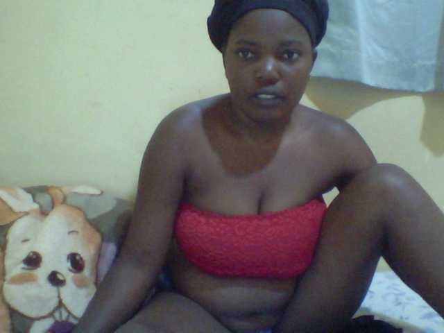 Cute-Divah live cam on BongaCams