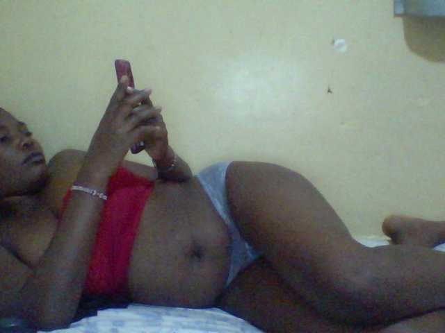 Cute-Divah live cam on BongaCams