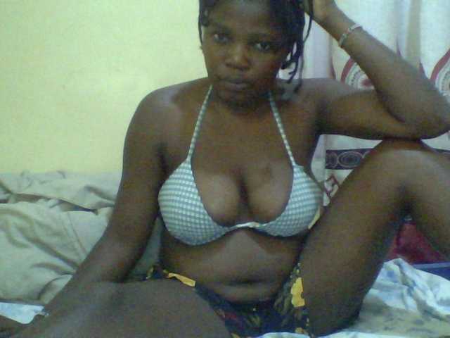 Cute-Divah live cam on BongaCams