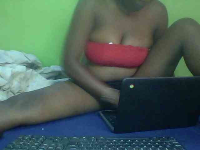 Cute-Divah webcam