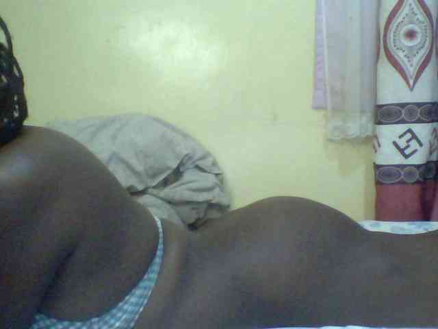 Cute-Divah webcam