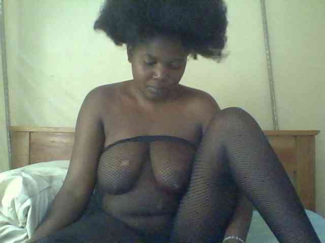 Cute-Divah webcam