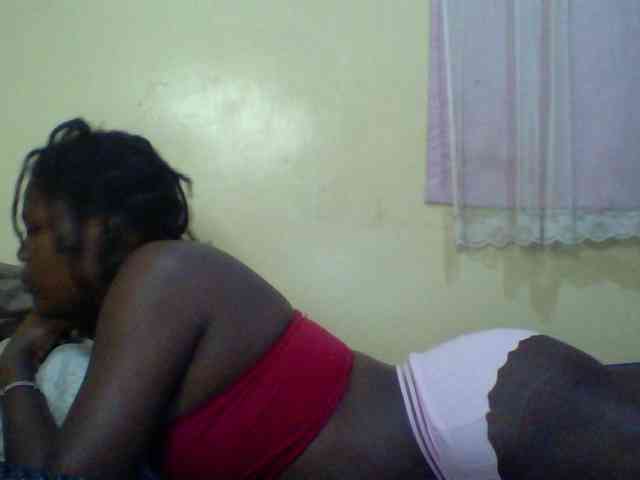 Cute-Divah webcam