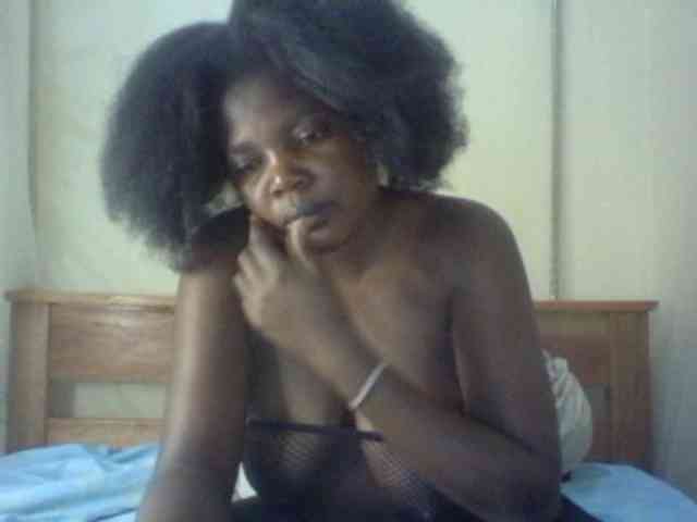 Cute-Divah webcam