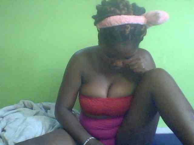 Cute-Divah webcam