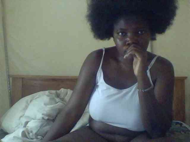 Cute-Divah webcam