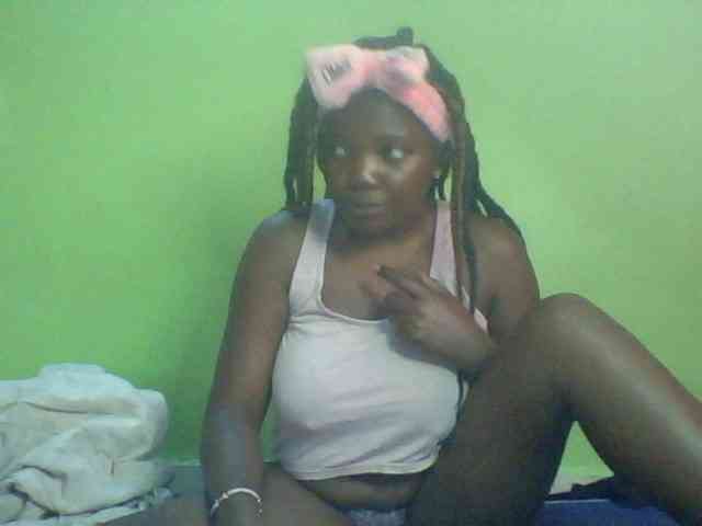Cute-Divah webcam