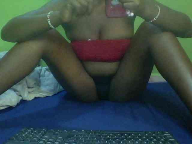Cute-Divah webcam