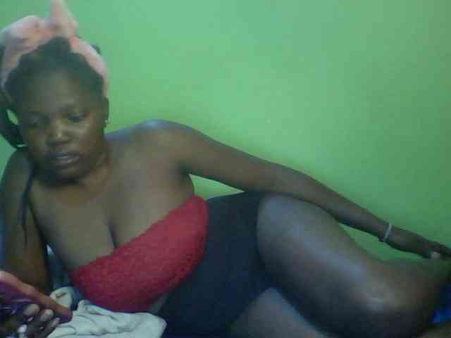 Cute-Divah webcam