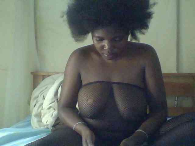 Cute-Divah webcam