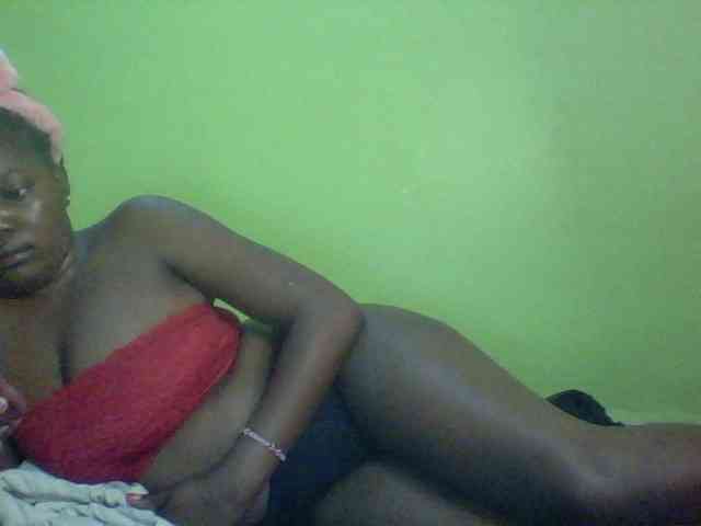 Cute-Divah webcam