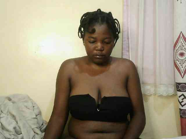 Cute-Divah webcam