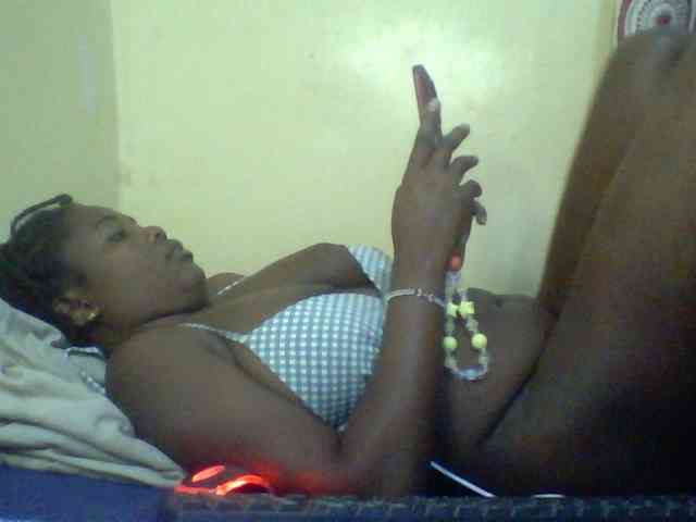 Cute-Divah webcam