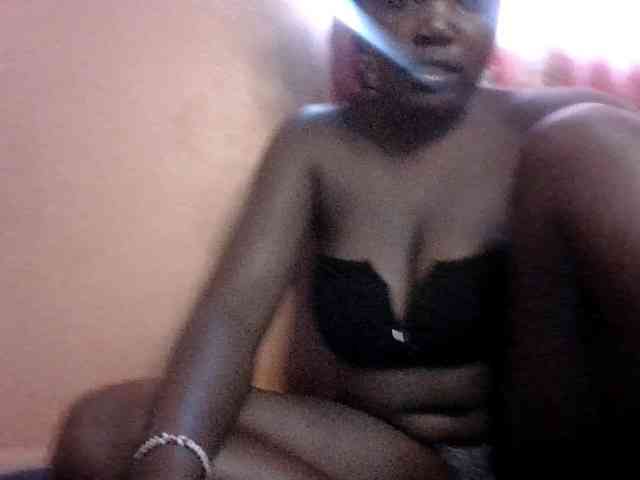Cute-Divah webcam