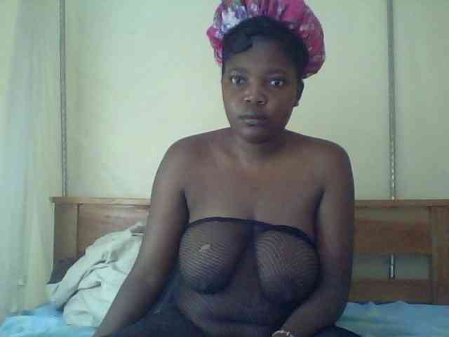 Cute-Divah webcam