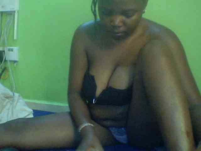 Cute-Divah webcam