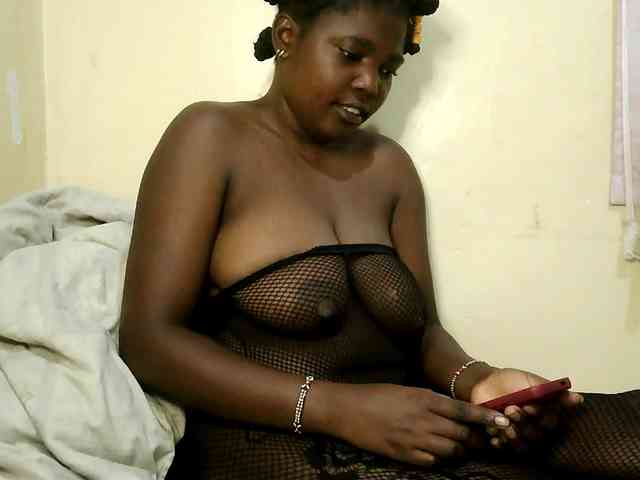 Model: Cute-Divah