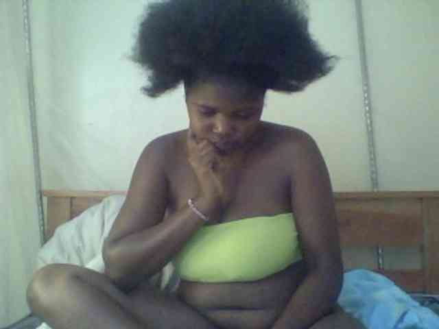 Cute-Divah webcam