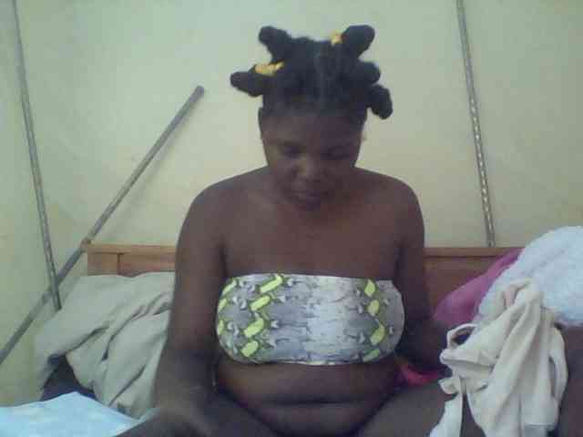 Cute-Divah webcam