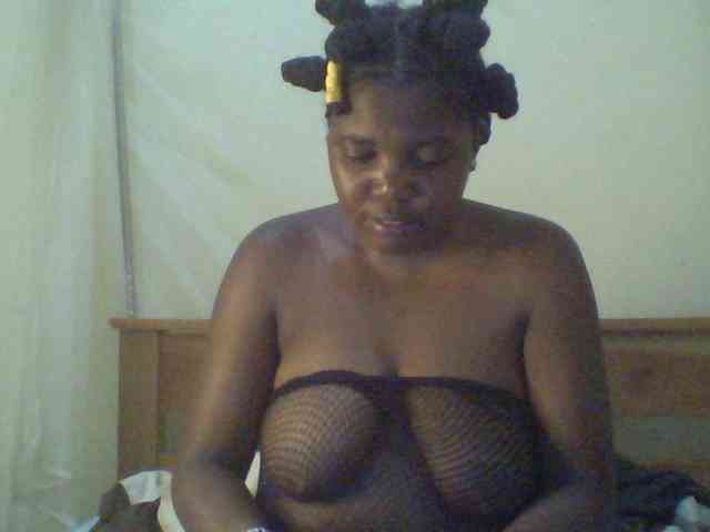 Cute-Divah webcam