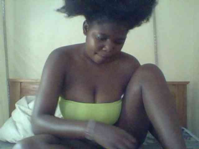 Cute-Divah webcam