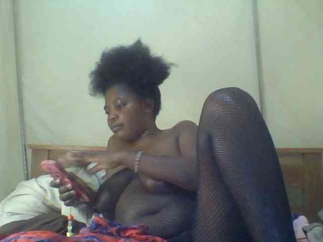 Model: Cute-Divah