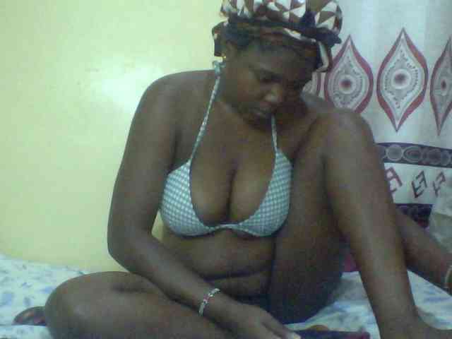 Cute-Divah webcam