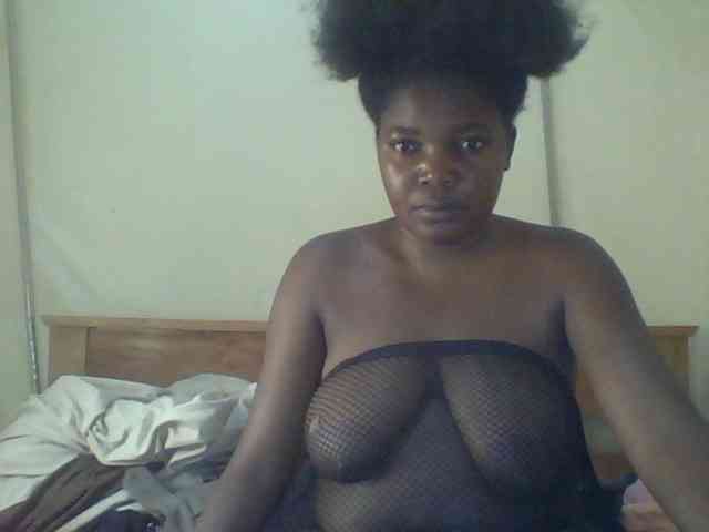 Cute-Divah webcam
