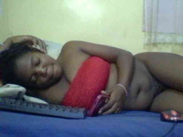 Cute-Divah webcam