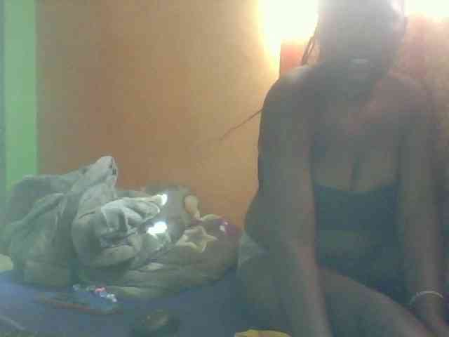 Cute-Divah webcam