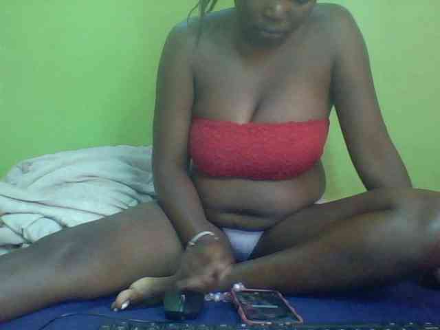 Cute-Divah webcam