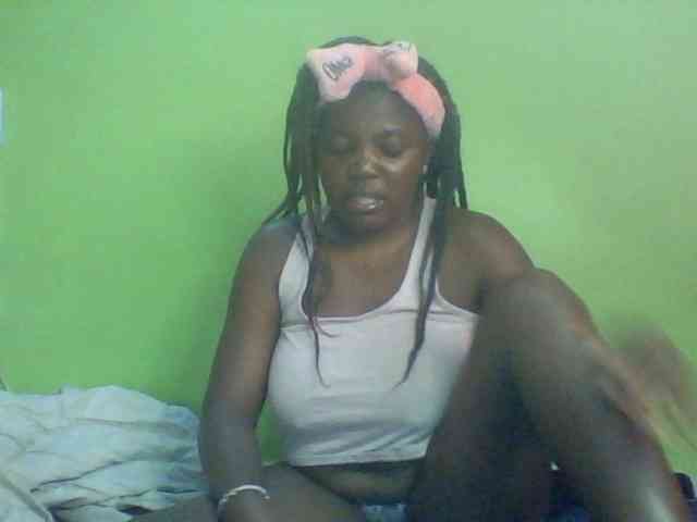 Cute-Divah webcam